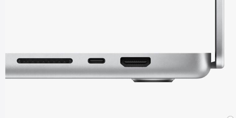 The new MacBook Pro seems to have an HDMI 2.0 port, not 2.1